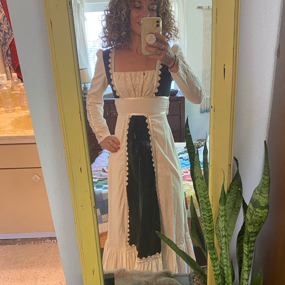 Genuine 70’s gunne sax prarie renaissance dress, size small - Picture 9 of 9